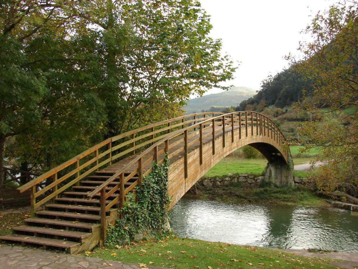 Gran Hotel Balneario De Puente Viesgo Bagian luar foto